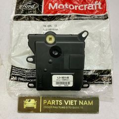 Mô tơ cửa gió điều hòa, mô tơ chỉnh gió máy lạnh trong táp lô, bên trái hoặc phải Ford Expedition, Explorer, Lincoln Navigator, Lincoln Aviator, Mercury Mountaineer đời 2002 - 2017. Hàng OEM. Mã 1L2Z-19E616-AA, 1L2Z19E616AA