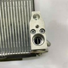 Giàn ( dàn ) lạnh điều hòa, Két lạnh (Evaporator Core) Nissan X-Trail, XTrail  (T32), Qashqai (J11), Rogue đời 2014 - 2021. Hàng Nissan  Thailand liền van tiết lưu. Mã 272804BA0A, 272804BA0B, 272804BA0C