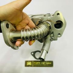 Két làm mát khí xả hay, bộ làm mát khí thải EGR (EGR Cooler) liền dù, Nissan Navara NP300, Pathfinder máy 2.5 đời 2014 - 2022. Hàng cao cấp. Mã 147355X00A, 147355X00B