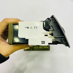 Cụm cửa gió điều hòa trung tâm táp lô Lexus IS250, IS350, IS F (GSE2#, USE20) đời 2006 - 2013. Hàng tháo xe chính hãng đặt 10 ngày. Mã 55670-53010, 55670-53011, 5567053010, 5567053011