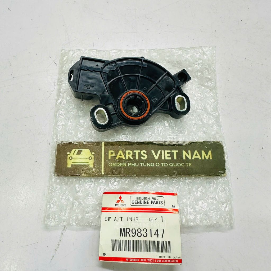 Công tắc đi số, công tắc dải ( dẻ ) quạt hộp số tự động Mitsubishi Grandis, Lancer Gala, Outlander, Galant đời 2003 - 2011. Hàng xịn Mitsubishi. Mã MR983147