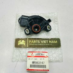 Công tắc đi số, công tắc dải ( dẻ ) quạt hộp số tự động Mitsubishi Grandis, Lancer Gala, Outlander, Galant đời 2003 - 2011. Hàng xịn Mitsubishi. Mã MR983147