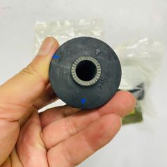 Bạc cao su thanh giằng ngang sau Toyota Camry, Highlander, Lexus ES350, RX350, ES300, ES350 đời 2002 - 2017. Hàng OEM chất lượng cao. Mã 4872533050, 487800E050