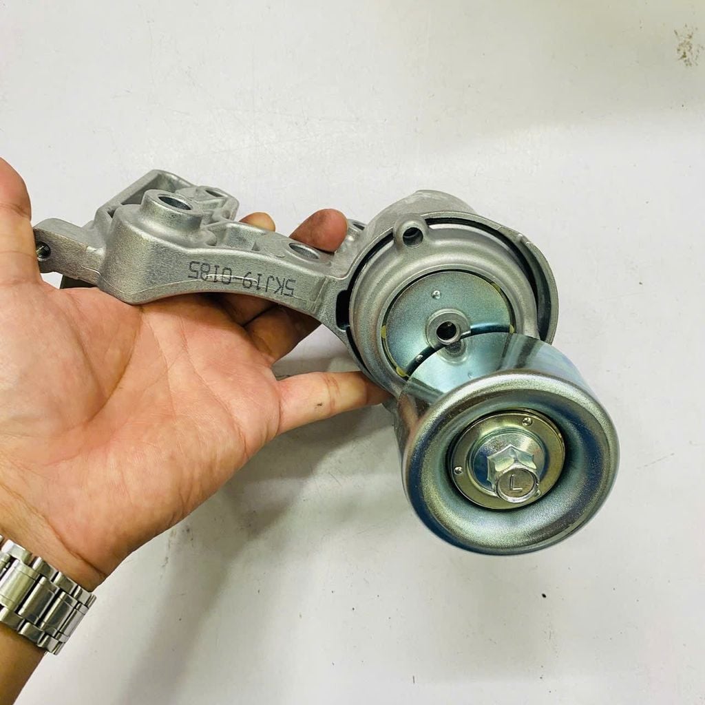 Cụm bi tăng tổng, Cụm tăng đưa dây curoa Toyota Land Cruiser Prado (J120, J150) 4.0L, Hilux 4.0L, FJ Cruiser, 4Runner động cơ V6 1GR-FE đời 2007 - 2016. Hàng xịn Japan. Mã 1662031012, 1662031013