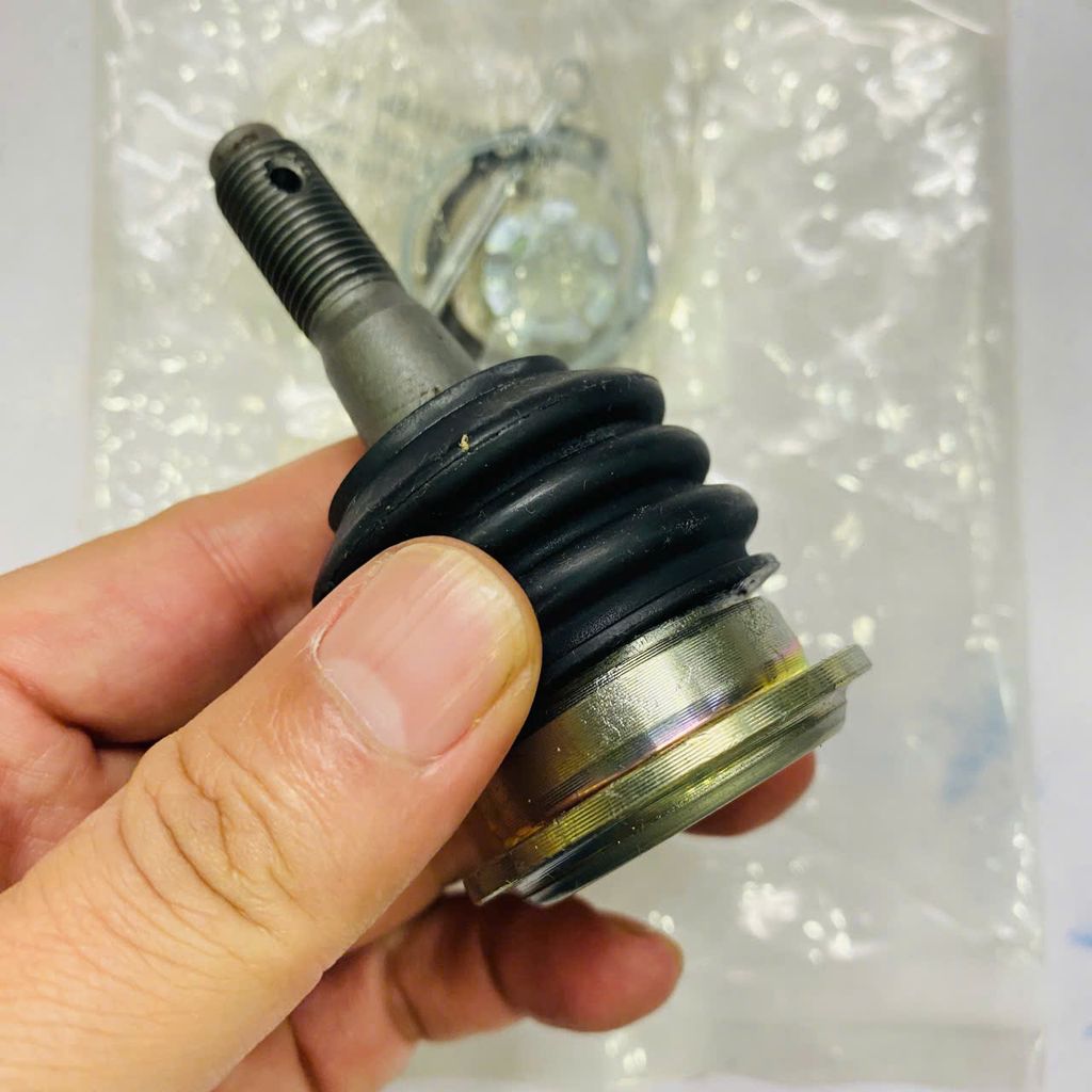 Rô tuyn trụ đứng càng A trên Lexus GS300, GS350, GS430, GS460, GS450h (S190) đời 2006 - 2011. Hàng cao cấp. Mã 4861039135, 4861039095