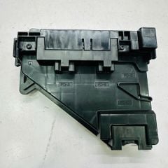 Hộp cầu chì Toyota Venza đời 2012 - 2015. Hàng xịn Toyota. Mã 82720-0T020, 827200T020, 82720-0T011, 827200T011