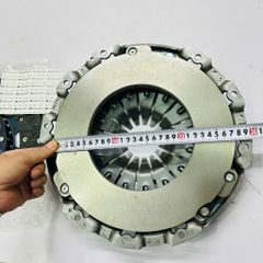 Bộ Lá côn, Đĩa ly hợp, Mâm ép, Bàn ép ly hợp, Nissan Navara NP300 D23, Terra đời 2015 - 2025. Động cơ 2.5L Diesel (YD25 4JA). Hàng Poyo OEM. Mã lá côn 301004JA0A , bàn ép 302104JA0A ( 1 bộ )