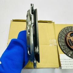 Bộ Lá côn bàn ép, Đĩa ly hợp (Clutch Disc) Isuzu D Max 2.5L, Isuzu Mu X đời 2006 - 2018. Động cơ 4JK1-TC/4KH1. Hàng Isuzu Chính hãng Japan. Mã 8-97109246-0, 8-98080661-0