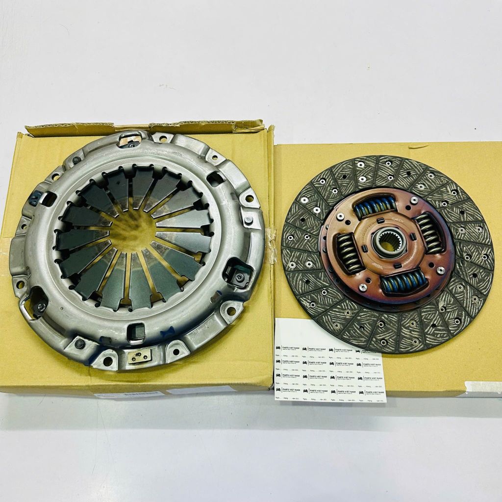 Bộ Lá côn bàn ép, Đĩa ly hợp (Clutch Disc) Isuzu D Max 2.5L, Isuzu Mu X đời 2006 - 2018. Động cơ 4JK1-TC/4KH1. Hàng Isuzu Chính hãng Japan. Mã 8-97109246-0, 8-98080661-0