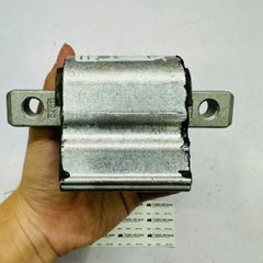 Chân hộp số, Cao su chân số (Chịu tải trọng lớn) Mercedes-Benz S-Class (W221) S350 S600, S63, S65 AMG; CL-Class (C216) CL600, CL63, CL65. Hàng Lemforder. Mã A2212400918