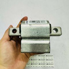 Chân hộp số, Cao su chân số (Chịu tải trọng lớn) Mercedes-Benz S-Class (W221) S350 S600, S63, S65 AMG; CL-Class (C216) CL600, CL63, CL65. Hàng Lemforder. Mã A2212400918