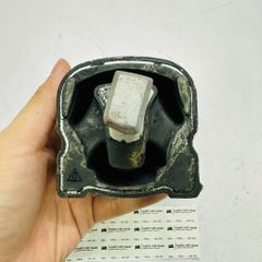 Chân hộp số, Cao su chân số (Chịu tải trọng lớn) Mercedes-Benz S-Class (W221) S350 S600, S63, S65 AMG; CL-Class (C216) CL600, CL63, CL65. Hàng Lemforder. Mã A2212400918