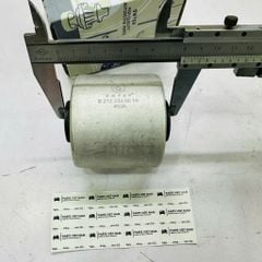 Cao su càng i trên cong (Cục to/Sau) Mercedes-Benz C 200 250 300 (W204), E 200 300 (W212, C207), CLS (C218), SLK (R172) đời 2007 - 2016. Hàng Bmtsr. Mã A2123330014, A2043331114