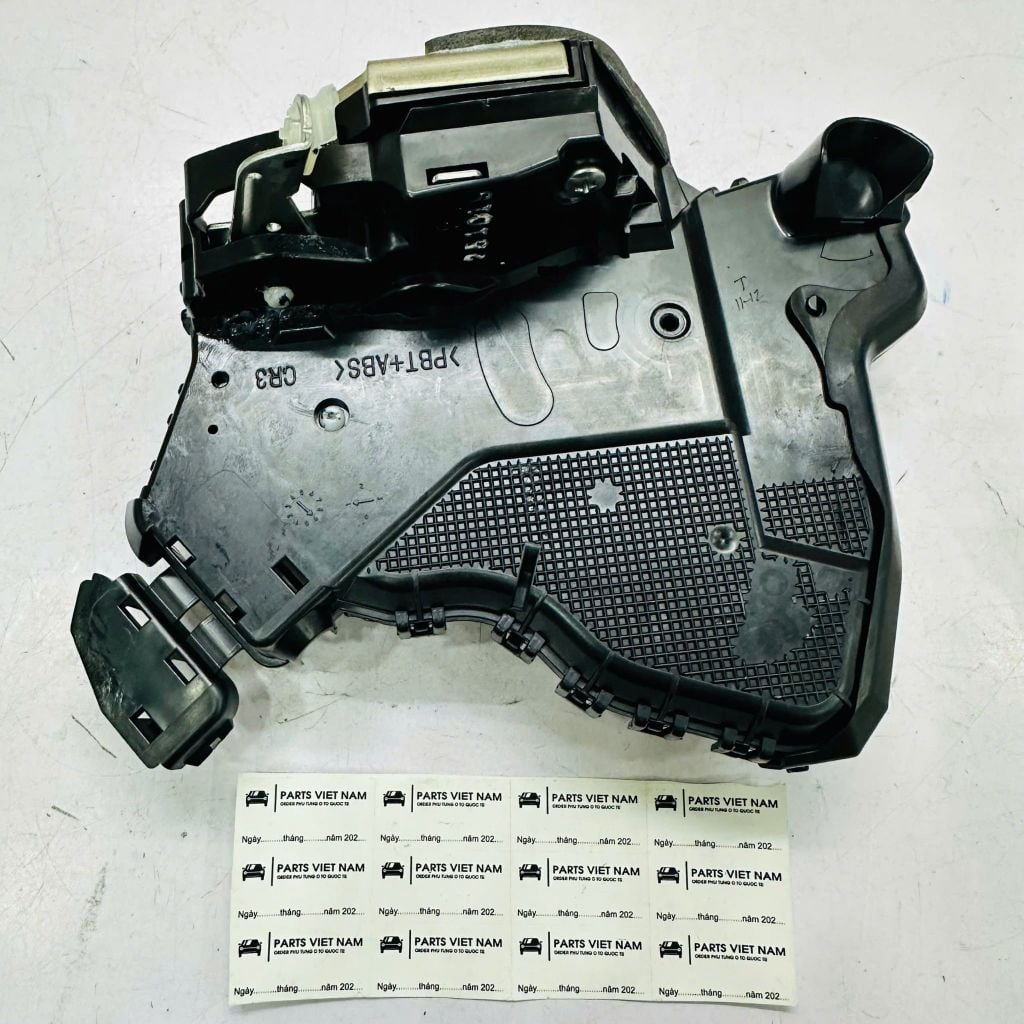 Cơ cấu ổ khoá cửa, mô tơ ngậm khóa cửa trước bên phải (bên phụ) Toyota RAV4, Lexus ES300h, ES350 đời 2005 - 2018. Hàng xịn Toyota không hộp. Mã 6903042230, 690300R010 (cái)