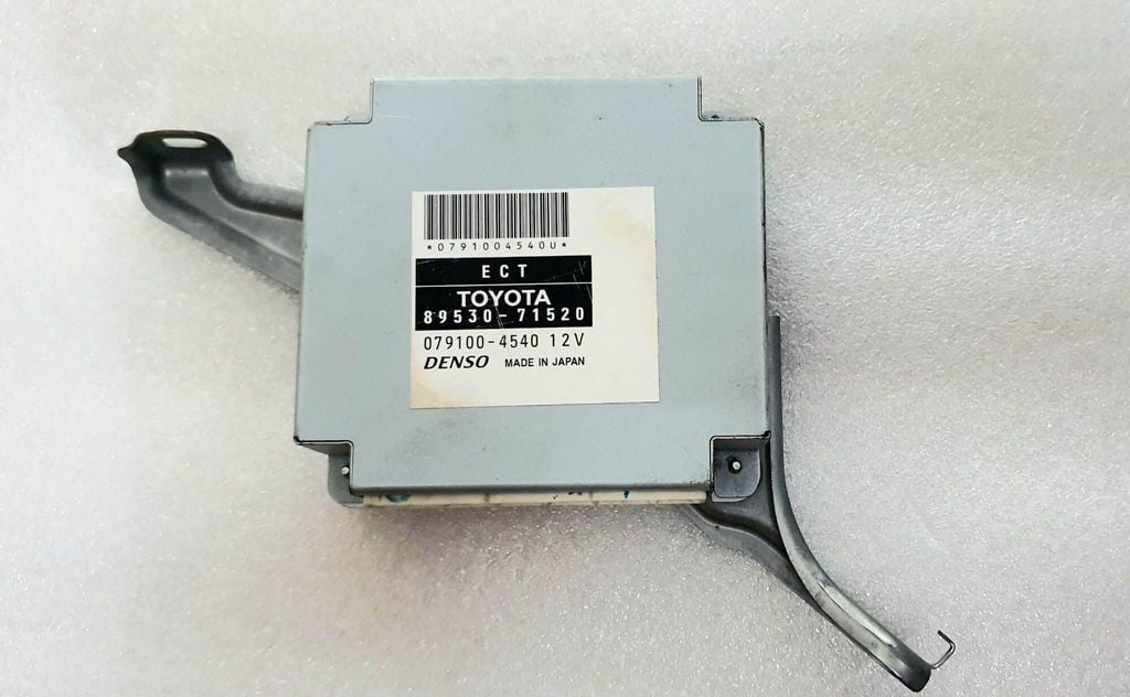 Hộp điều khiển hộp số tự động (TCM), Hộp đen số Toyota Hilux Revo (GUN125, GUN126, GUN135, GUN136) đời 2015 - 2017. Hàng Toyota Chính hãng (Denso) đặt 8 - 15 ngày. Mã 89530-71590, 8953071590