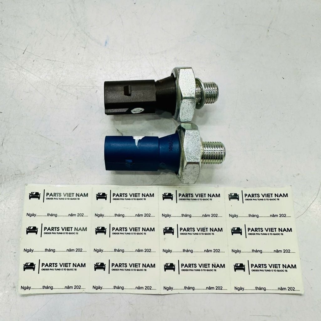 Cảm biến áp suất dầu nhớt (Màu Nâu) Audi Q5, A4, A5, A6; VW Tiguan, Passat đời 2007 - 2018. Máy 2.0 TFSI. Hàng xịn. Mã 06H919081A