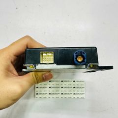Hộp module điều khiển giao diện đa phương tiện (Media Interface Controller) Mercedes E 200 E 300 (W212 Facelift), SLK/SLC (R172), C200, C250 C300 (W204) đời 2012 - 2017. Hàng Mercedes tháo xe đặt 8 - 12 ngày. Mã A1729006008
