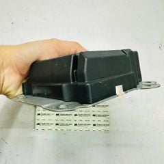 Hộp điều khiển túi khí, Hộp đen SRS (Airbag Control Unit) Mercedes-Benz ML Class GLE (W166), GL Class GLS (X166) đời 2012 - 2019. Hàng Mercedes tháo xe đặt 8 - 12 ngày. Mã A1669001211, thay thế A1669006000