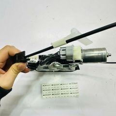 Cụm ổ khóa cốp sau, Chuột mở cốp hậu (Trunk Lock Actuator) Lexus ES350 (GSV40), Toyota Camry (Mỹ/Úc) đời 2006 - 2012. Hàng Toyota/Lexus xịn (Aisin) đặt 8 - 12 ngày. Mã 64650-33040, thay thế 64650-33030