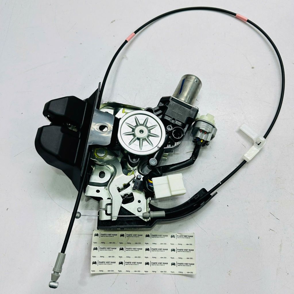 Cụm ổ khóa cốp sau, Chuột mở cốp hậu (Trunk Lock Actuator) Lexus ES350 (GSV40), Toyota Camry (Mỹ/Úc) đời 2006 - 2012. Hàng Toyota/Lexus xịn (Aisin) đặt 8 - 12 ngày. Mã 64650-33040, thay thế 64650-33030