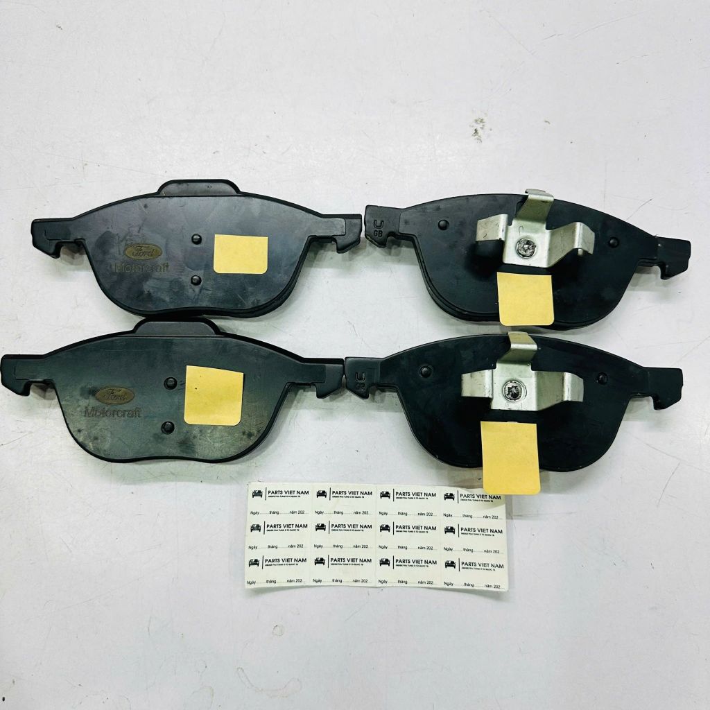 Má phanh trước (Bố thắng trước) Ford Ecosport, Ford Fiesta đời 2011 - 2018. Hàng chất lượng cao bảo hành không mạt không zít. Mã CN15-2K021-AA, 8V51-2K021-AA ( 1 bộ )