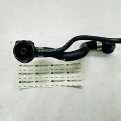 Ống hồi bình nước phụ Mercedes C200, C250, C300 (W205), GLC300 (X253) đời 2015 - 2019. Động cơ M274. Hàng xịn Mer. Mã A2055012401