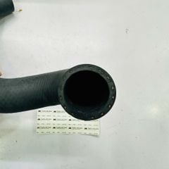 Ống nước két nước dưới (Tuy ô nước hồi) Toyota Venza 2.7 (2009-2015), Camry 2.5 (2010-2011). Động cơ 1AR-FE, 2AR-FE. Hàng chính hãng Toyota. Mã 16572-0V010, 165720V010