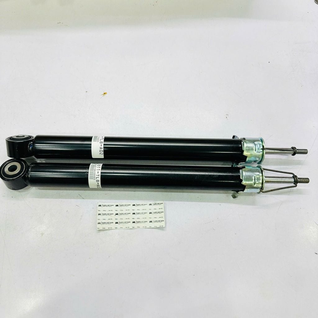 Giảm xóc sau (Phuộc nhún sau) Honda CRV 1.5L Turbo, 2.4L (RW) đời 2017 - 2022. Dùng chung Trái/Phải. Hàng Showa Japan thay 1 đôi bảo hành 12 tháng. Mã 52611-TLB-A02, 52611TLBA02  ( 1 cây )