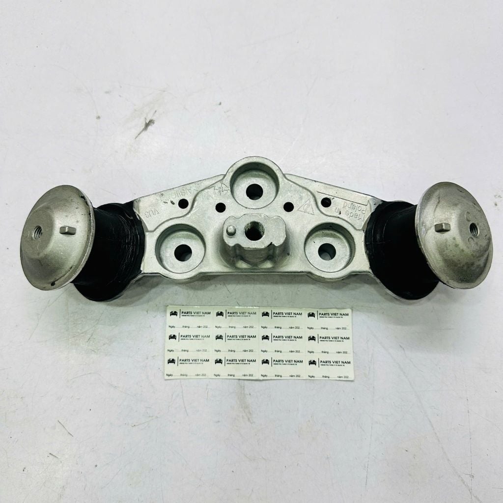 Chân hộp số (Transmission Mount) Porsche Panamera (970) V6, V8 đời 2010 - 2016. Hàng chất lượng cao đặt hàng 4 - 6 ngày . Mã 97037511801, 97037511800