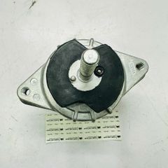 Cao su chân đầu máy bên phải Porsche Panamera 970 máy 3.0 và 3.6 đời 2013 - 2016. Hàng cao cấp đặt hàng 4 - 6 ngày Mã 94837505812, 94837505811, 94837505813