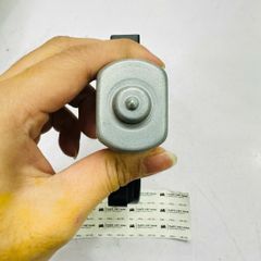 Mô tơ lên xuống kính sau trái (Sau lái) Mazda CX-8, CX-5 đời 2017 - 2024. Hàng Mazda Changan. Mã BHN9-59-58X, B45C-59-58X