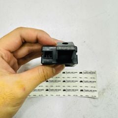 Hộp nhận tín hiệu chìa khóa (RF Receiver) Land Rover Range Rover Sport, Discovery 4, Evoque, Jaguar XF, XJ đời 2010 - 2016. Hàng tháo xe đặt hàng 6 - 8 ngày. Mã AH4N-15607-AE, AH4N15607AE. Tần số 315MHz / 433MHz