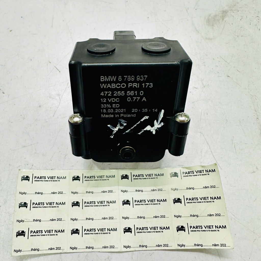 Van chia hơi bơm nâng gầm (Solenoid Valve Block) BMW 520i, 523i, 525i, 525xi, 530i, 530xi, 545i, 550i, Touring (E61) đời 2004 - 2010. Loại lỗ hơi 3mm. Hàng cao cấp. Mã 37206789937, 37106777827