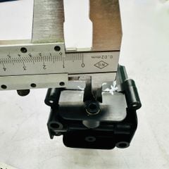 Van chia hơi bơm nâng gầm (Solenoid Valve Block) BMW 520i, 523i, 525i, 525xi, 530i, 530xi, 545i, 550i, Touring (E61) đời 2004 - 2010. Loại lỗ hơi 3mm. Hàng cao cấp. Mã 37206789937, 37106777827