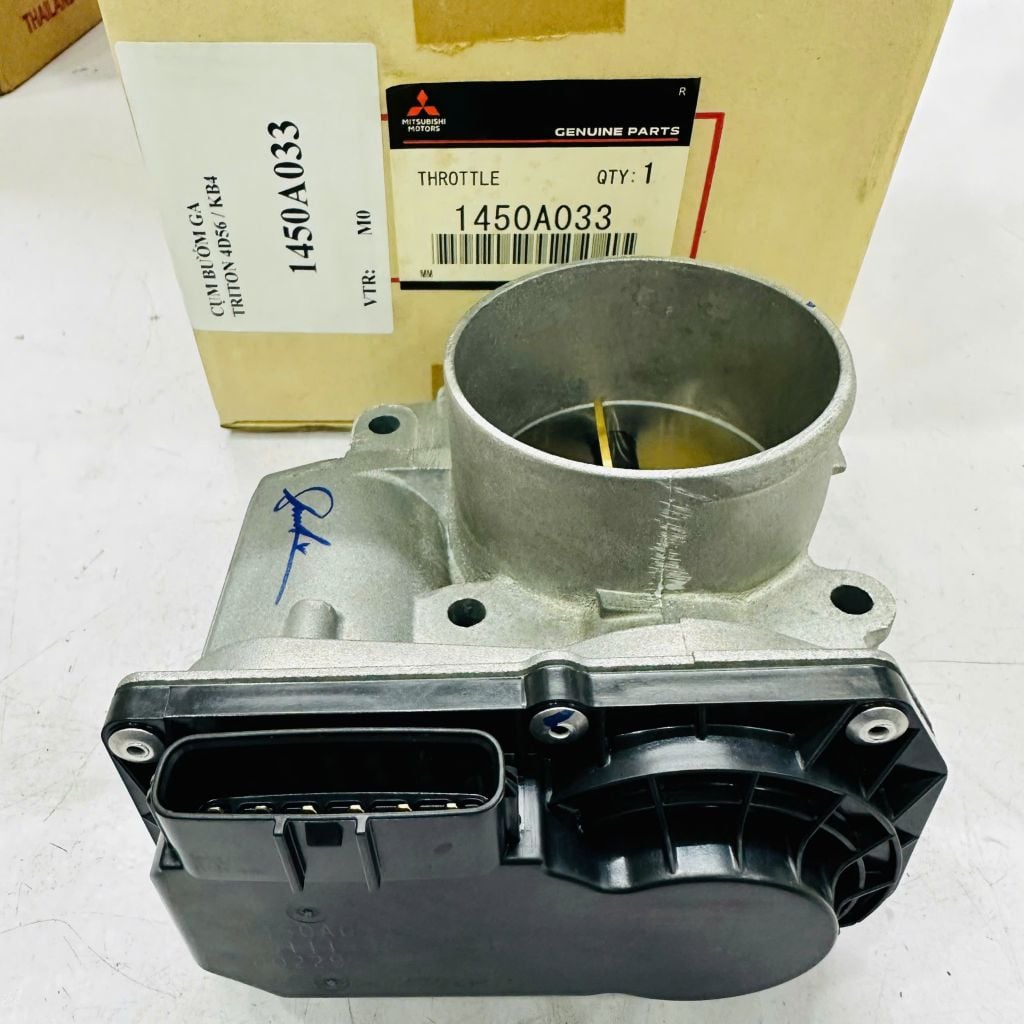 Cổ ga họng gió ( cụm bướm ga ) Mitsubishi Triton, Pajero Sport, L200, Pajero V98 đời 2008 - 2020. Hàng xịn Mitsubishi, máy dầu 2.5/3.2 DI-D (4D56, 4M41). Mã 1450A033
