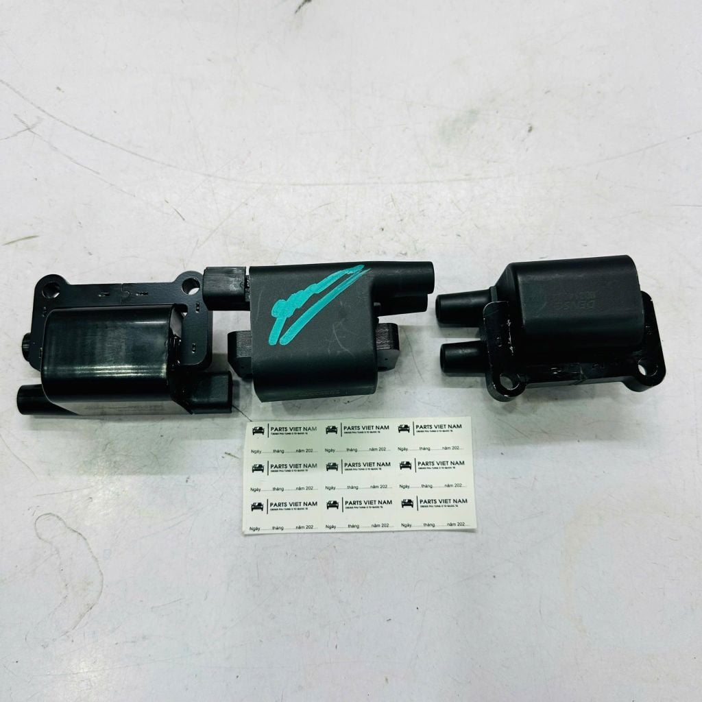 Mobin đánh lửa (Giắc Đen) Mitsubishi Pajero V33, V43, V73, Montero Sport, Triton V6 đời 1997 - 2006. Động cơ 6G72 (3.0), 6G74 (3.5). Mã MD314583 (Lắp cho máy 1-4, 2-5) ( 1 cái )