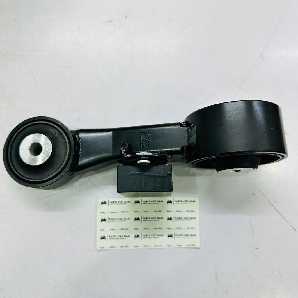 Chân máy giằng (Chân số 8), Chân đầu máy Toyota Camry 2.5, Venza 2.7, Highlander 2.7, Sienna 2.7, Lexus RX270 đời 2009 - 2017. Máy 1AR, 2AR hàng cao cấp. Mã 123090V010, 12309-0V010