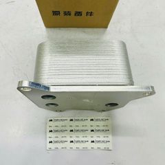 Két làm mát nhớt (Két sinh hàn) Audi A4 B9, Q5, VW Tiguan, Passat. Máy EA888 Gen 3. Hàng Faw Audi China. Mã 06K117021F, 06K117021J, 06K117021H