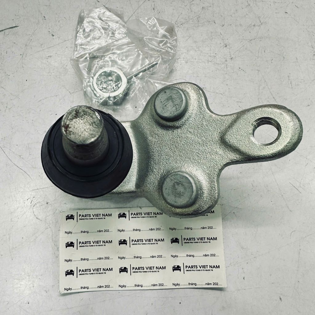 Rotuyn đứng dưới trái phải (Rotuyn trụ) Toyota Camry 2.2 máy 5S, 3S đời 1992 - 2002. Hàng cao cấp. Mã Phải 4333039285, Trái 4333039285