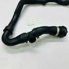 Ống nước làm mát (Vòi trên) Volkswagen Tiguan (5N1, 5N2) đời 2008 - 2017. Động cơ 2.0 TDI / TSI. Hàng cao cấp. Mã 5N0121051C