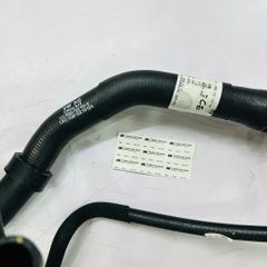 Ống dẫn nước trên két nước (Vị trí số 1) xe Audi A3 8V, Q3, TT, Volkswagen Golf MK7, Passat B8, Tiguan Allspace đời 2013 - 2020. Hàng Audi China. Mã 5Q0122101EA, L500122101EA