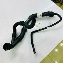 Ống dẫn nước trên két nước (Vị trí số 1) xe Audi A3 8V, Q3, TT, Volkswagen Golf MK7, Passat B8, Tiguan Allspace đời 2013 - 2020. Hàng Audi China. Mã 5Q0122101EA, L500122101EA