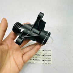 Ống nước (Cổ nối) Mercedes (W221 / W222): S500, S550, (X166): GL450, GL500, GLS 500, (W166): ML500, GLE 500, (W166): ML500, GLE 500, (W218): CLS 500, (W212): E500 (Máy M278) đời 2011 - 2018. Hàng xịn Mer. Mã A2782002152