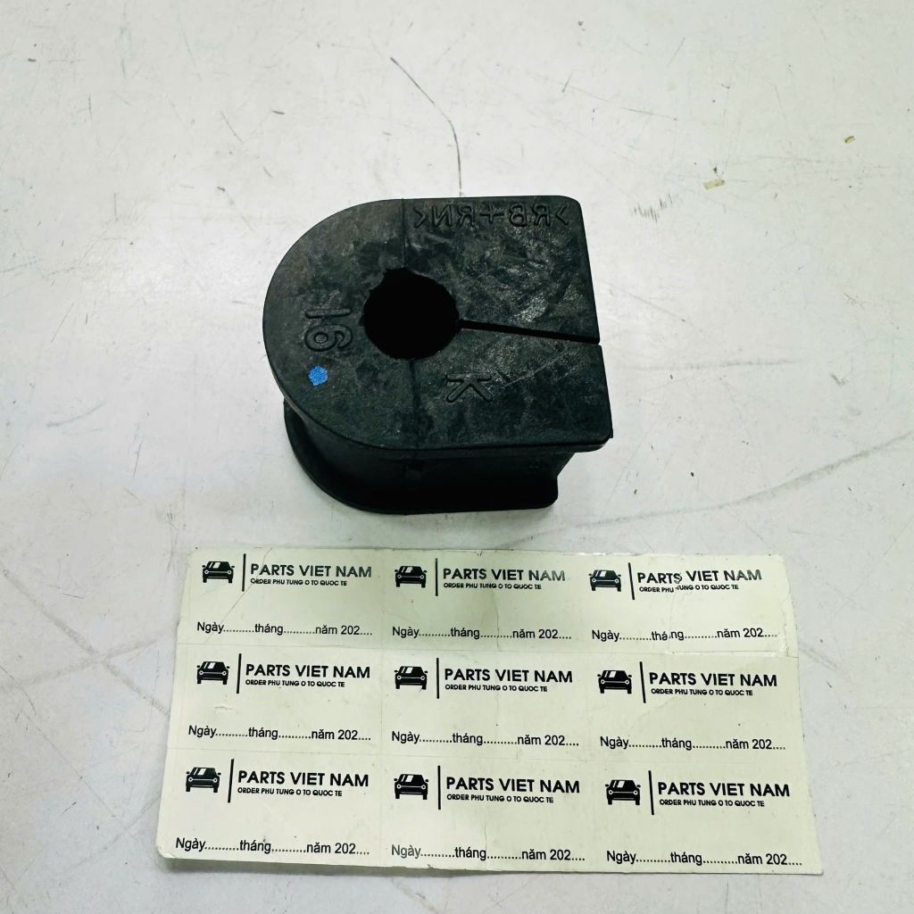 Cao su cân bằng sau Toyota Venza 2.7 (1 cầu), Camry 2.4, 3.5Q, Lexus ES350, đường kính lỗ trong (ID) ~ 16mm.  Đời 2007 - 2015. Hàng chất lượng cao. Mã 48818-33050, 4881833050 ( 1 cái )