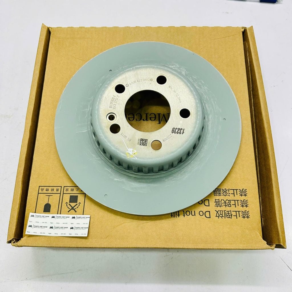 Đĩa phanh sau, đĩa thắng sau xe Mercedes C-Class W205 C200, C250, C300, Coupe C205, Convertible A205 đời 2014 - 2023. Hàng xịn Loại đĩa đặc Solid 278mm. Mã A0004230512 ( Giá bán là 1 đôi )