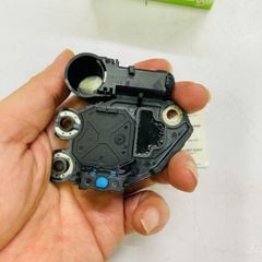 Tiết chế máy phát (IC máy phát) Mercedes C-Class C200, C250 W204, E-Class E200, E250 W212, (R172): SLK 200, SLK 250, Sprinter, GLC 200, GLC 300 đời 2007 - 2024. Hàng xịn Valeo. Mã Valeo 2542604, A0009069905