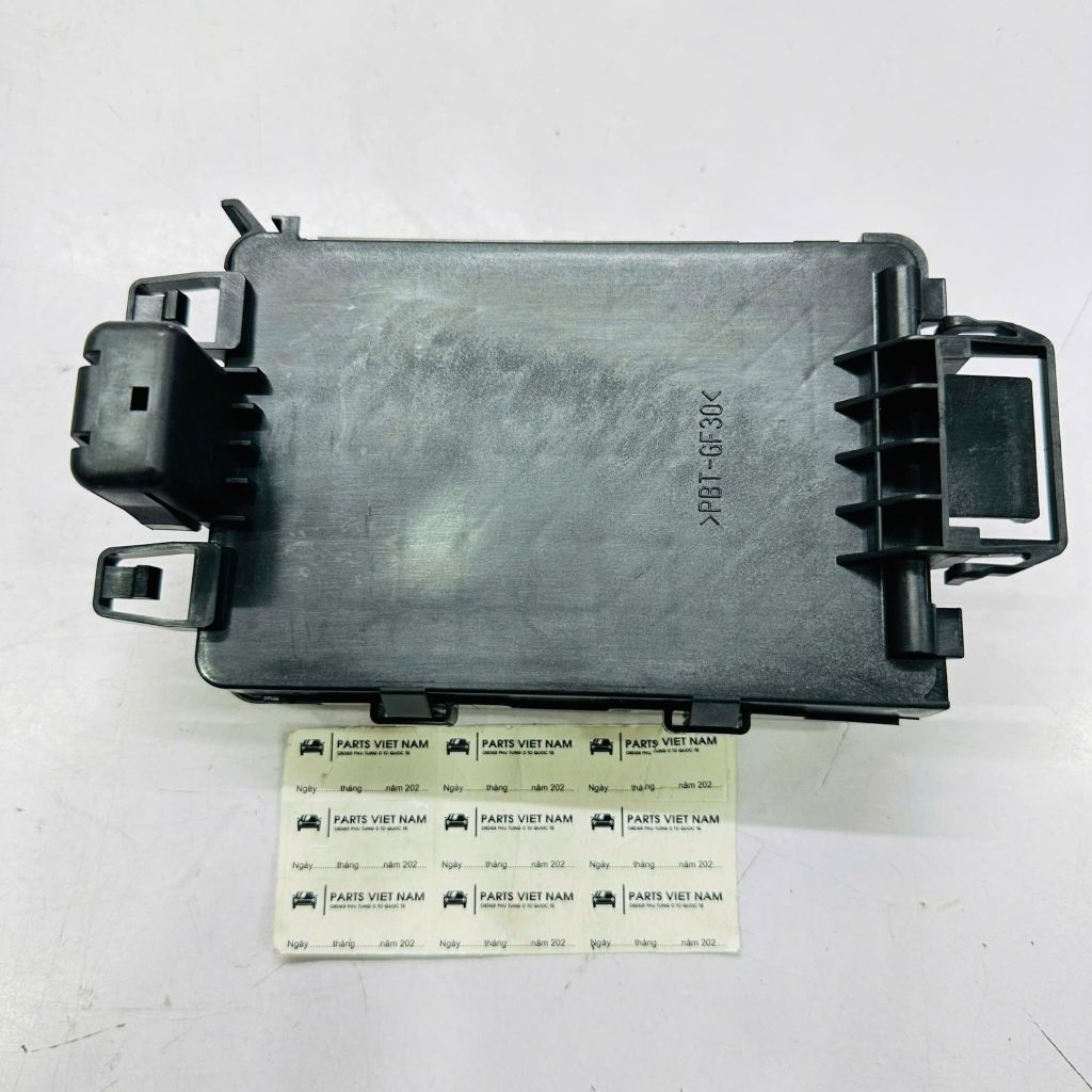 Hộp điều khiển điện thân xe phía sau ( cốp điện, đèn hậu, khoá cửa ) xe Mazda 3 FL, Mazda 6, CX5 (KF), CX8, CX9 đời 2017 - 2023. Hàng xịn đặt hàng 24h. Mã TK52-67-5Y0B, TK52675Y0B
