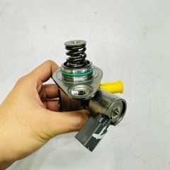 Bơm xăng cao áp xe Mercedes (W176): A200, A250, (W246): B200, B250, (C117 / X117): CLA200, CLA250 (X156): GLA200, GLA250, (X156): GLA200, GLA250 động cơ M270 đời 2015 - 2024. Hàng Bosch Đức. Mã A2700700501, A2700700401, A2700700001, Bosch 0261520211