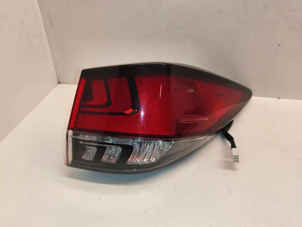 Cụm đèn hậu ngoài (Outer Tail Lamp) xe Lexus RX300, RX350, RX450h, RX200t phiên bản Facelift,  công nghệ Full LED đời 2020 - 2022. Hàng xịn tháo xe 90% đặt 4 - 6 ngày. Mã 8156048470 (Trái), 8155048470 (Phải) ( 1 cái )