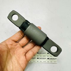 Cao su càng A quả thân càng có tai Nissan XTrail T31, T32  đời 2014 - 2020, Qashqai, Serena. Hàng chất lượng cao. Mã 54560EN002, 54560EN000